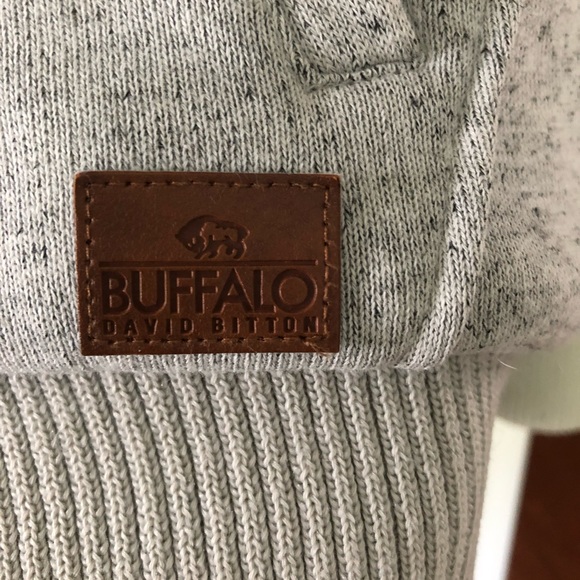 Buffalo woman’s front zip sweater/jacket. - Picture 6 of 7
